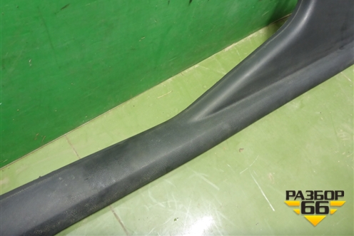 Накладка порога внутренняя правая (2N11N13200ALW) для Ford Fusion с 2002г (Фьюжн)