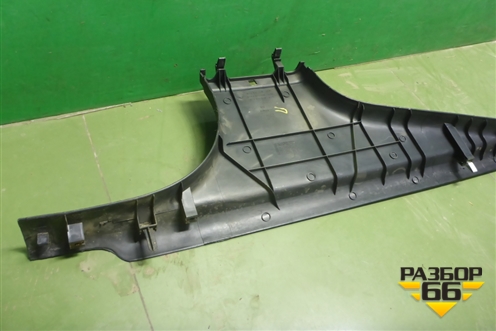 Накладка порога внутренняя правая (2N11N13200ALW) для Ford Fusion с 2002г (Фьюжн)