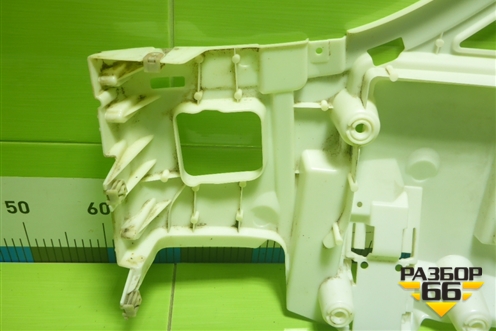 Кронштейн заднего бампера правый (51128081886) для BMW X3 G01 с 2017г (Х3 Г01)