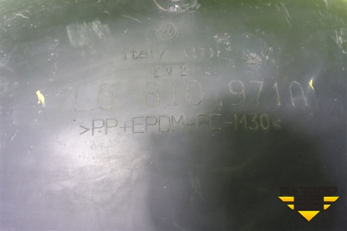 Локер задний левый (7L6810971A) для Volkswagen Touareg c 2002-2010г (Туарег)