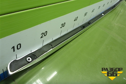 Рейлинг на крышу правый (8R0860022J) для Audi Q5 c 2008-2017г (Ку 5)