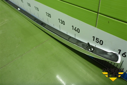 Рейлинг на крышу правый (8R0860022J) для Audi Q5 c 2008-2017г (Ку 5)