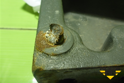 Кронштейн переднего бампера левый  (712W413000003) для Sitrak C7H (С7Н)