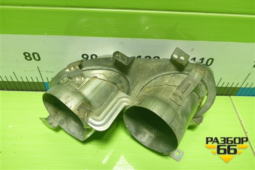 Насадка на глушитель (правая) (8891563616) для Geely Tugella с 2019г (Тугелла)