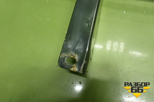 Кронштейн спойлера (правый) (811W629105258) для Sitrak C7H (С7Н)