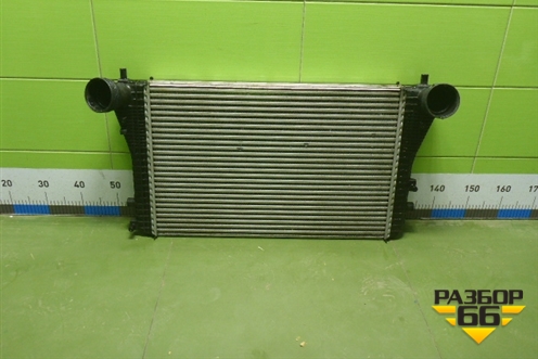 Интеркулер (3C0145805R) для Volkswagen Tiguan с 2007-2011г (Тигуан)