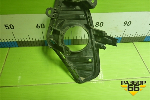 Накладка ПТФ правая (5212742190) для Toyota Rav-4 с 2018г (Рав 4)