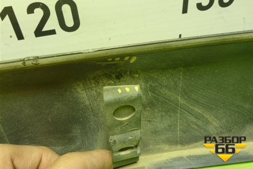 Накладка двери багажника (После 2015г) (7681242090) для Toyota Rav-4 с 2012-2019г (Рав 4)