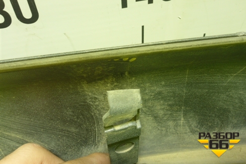 Накладка двери багажника (После 2015г) (7681242090) для Toyota Rav-4 с 2012-2019г (Рав 4)