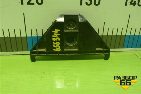 Кронштейн накладки (Накладки двери багажника после 2015г) (7682842010) для Toyota Rav-4 с 2012-2019г (Рав 4)