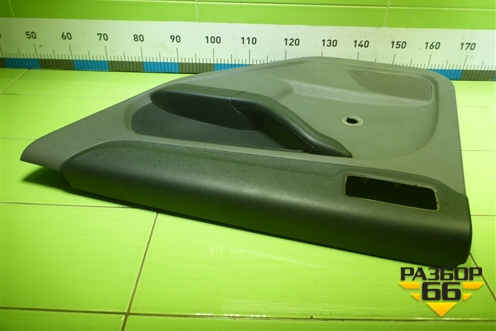 Обшивка двери задней правой под механику (4M51A27406F) для Ford Focus 2 с 2008-2011г (Фокус)