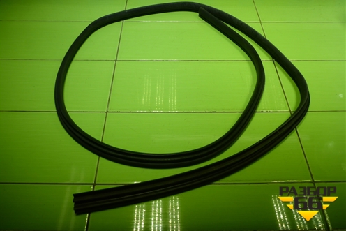 Уплотнитель двери задней левой (хетчбэк) для Ford Focus 2 с 2008-2011г (Фокус)