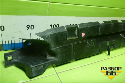 Дефлектор радиатора нижний (1668336060) для Toyota Rav-4 с 2012-2019г (Рав 4)