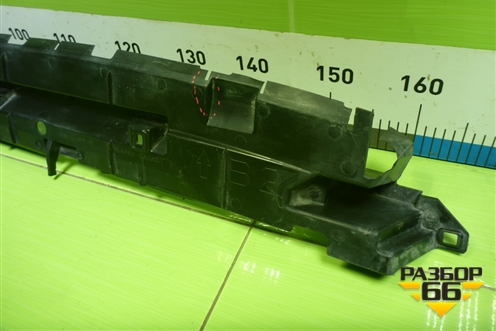 Дефлектор радиатора нижний (1668336060) для Toyota Rav-4 с 2012-2019г (Рав 4)