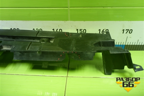 Дефлектор радиатора нижний (1668336060) для Toyota Rav-4 с 2012-2019г (Рав 4)