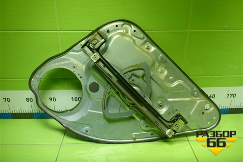 Стеклоподъёмник механический задний левый (7M51A24995BC) для Ford Focus 2 с 2008-2011г (Фокус)