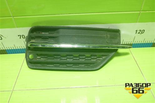 Решетка в передний бампер правая (31383442) для Volvo XC90 с 2015г (ХС90)