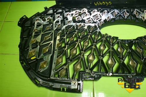 Решетка радиатора (под камеру) (602003687AA) для Chery Tiggo 8 Pro Max с 2022г (Тиго 8 Про Макс)