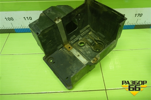 Ящик под аккумулятор (3M5110723AP) для Ford Focus 2 с 2008-2011г (Фокус)