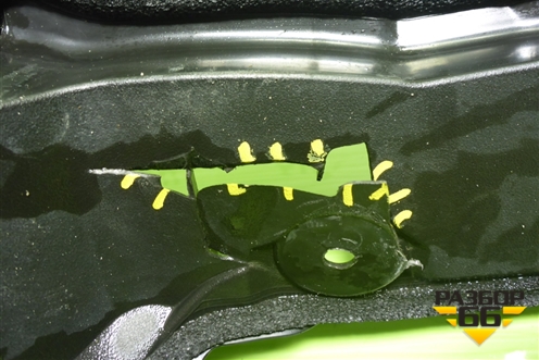 Пыльник переднего крыла правого (5382760040) для Lexus GX-460 с 2009г (ГХ)