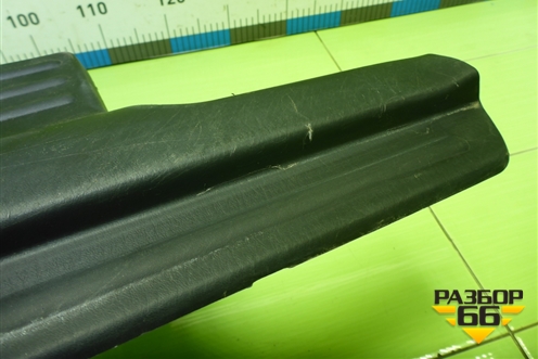 Накладка порога внутренняя заднего правого (8588638000) для Hyundai Sonata-5 с 2001г (Соната)