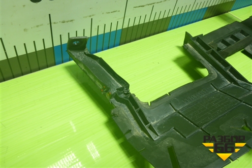 Воздуховод радиатора правый (302000904AA) для Chery Tiggo 8 Pro с 2021г (Тиго 8 Про)