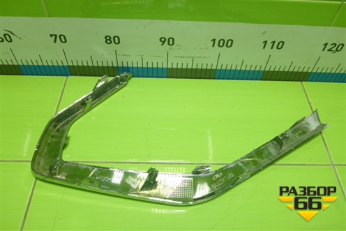 Накладка переднего бампера правая (после 2022г Cross) (8450041566) для VAZ Vesta/Веста с 2015г