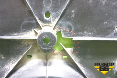 Пыльник переднего бампера центральный (5144133221) для Toyota Camry V70 с 2017г (Камри)