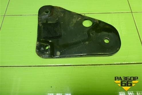 Кронштейн подрамника левый для Hyundai Sonata-5 с 2001г (Соната)