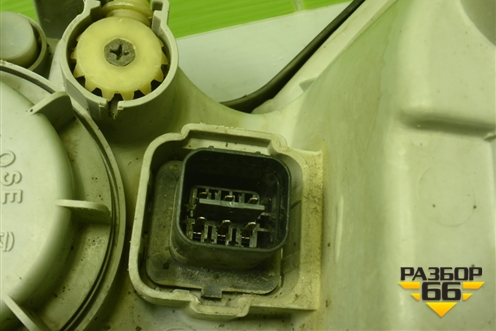 Фара правая (галоген) (921023D010) для Hyundai Sonata-5 с 2001г (Соната)