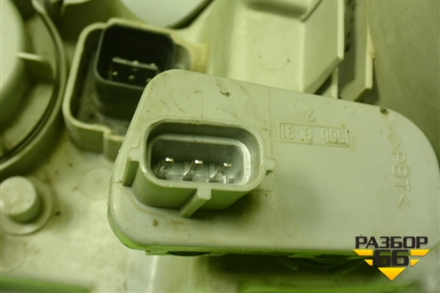 Фара правая (галоген) (921023D010) для Hyundai Sonata-5 с 2001г (Соната)