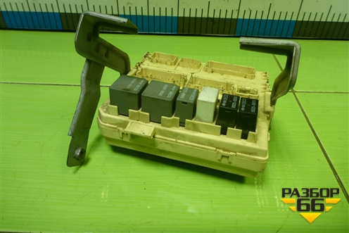 Блок предохранителей салонный (911203D200) для Hyundai Sonata-5 с 2001г (Соната)