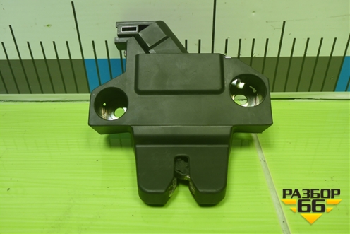 Замок багажника (6460007040) для Toyota Avalon с 2018г (Авалон)