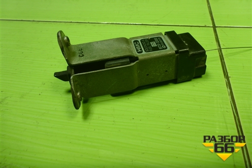 Активатор лючка бензобака (957203D000) для Hyundai Sonata-5 с 2001г (Соната)