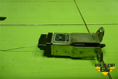 Активатор лючка бензобака (957203D000) для Hyundai Sonata-5 с 2001г (Соната)