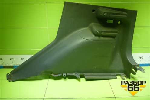Обшивка багажника правая (MR951634ZZ) для Mitsubishi Colt с 2004г