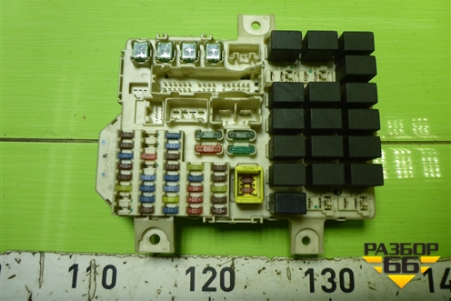 Блок предохранителей салонный (MN108319) для Mitsubishi Colt с 2004г