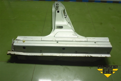 Порог со стойкой правый для Nissan Tiida (C11X) с 2004-2013г (Тиида)