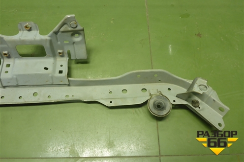 Панель передняя верхняя часть для Nissan Tiida (C11X) с 2004-2013г (Тиида)