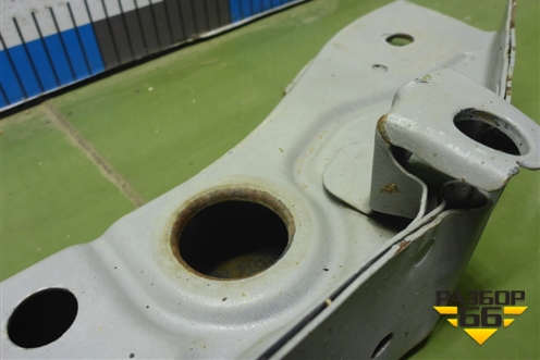 Балка подрадиаторная для Nissan Tiida (C11X) с 2004-2013г (Тиида)