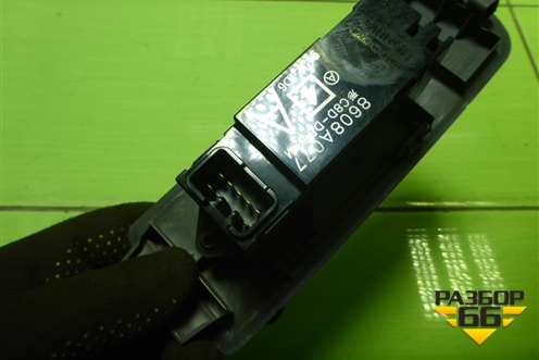 Кнопка стеклоподъёмника (передняя правая) (8608A077) для Mitsubishi Colt с 2004г