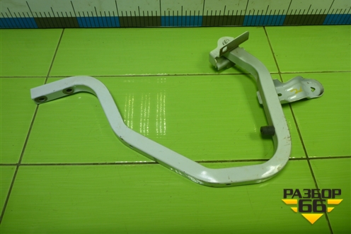 Петля крышки багажника левая для Renault Logan с 2004-2015г