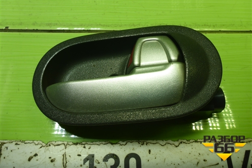 Ручка внутренняя двери передней правой для Mitsubishi Colt с 2004г