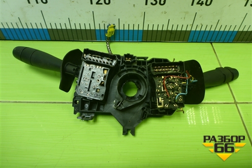 Переключатель подрулевой в сборе (255676263R) для Renault Logan с 2004-2015г