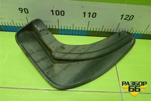 Брызговик задний левый (57A075101) для Skoda Karoq с 2017г (Карок)