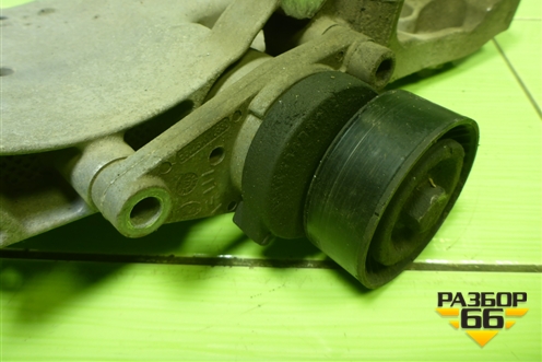 Кронштейн компрессора кондиционера (9685727780) для Peugeot 408 с 2012г