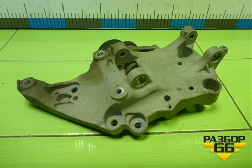 Кронштейн компрессора кондиционера (9685727780) для Peugeot 408 с 2012г