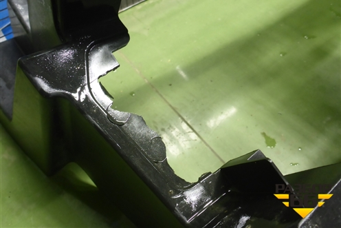 Кронштейн переднего бампера центральный (2803101XKM01A) для Tank 300 с 2021-2025г