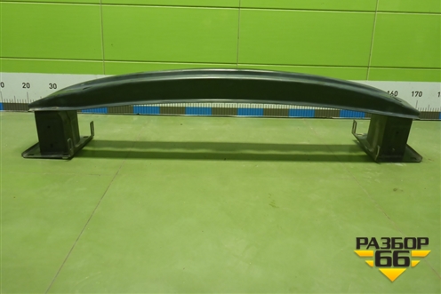 Усилитель переднего бампера (135725) для Skoda Octavia (A7) с 2013г (Октавия)