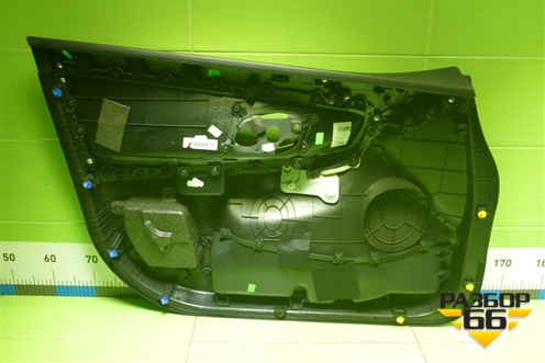 Обшивка двери передней правой под электрику (5ти дверный кузов) для Kia Ceed с 2012-2018г (Сид 2)